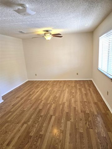 203 S Mitchell St ST 4, San Marcos, TX 78666