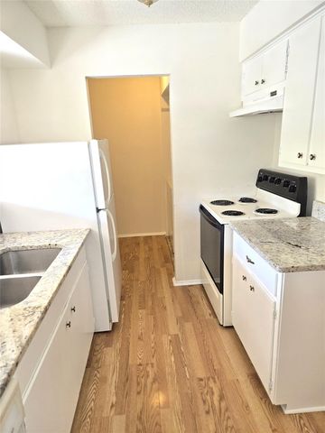 203 S Mitchell St ST 4, San Marcos, TX 78666