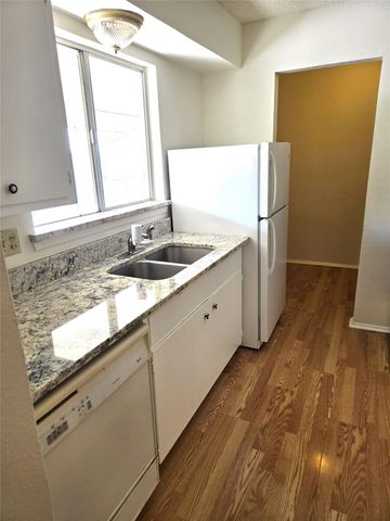 203 S Mitchell St ST 4, San Marcos, TX 78666