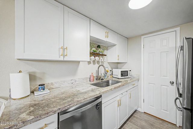 600 S DOBSON Road 92, Mesa, AZ 85202