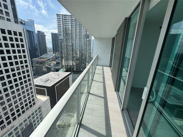 500 Brickell Ave 3204, Miami, FL 33131