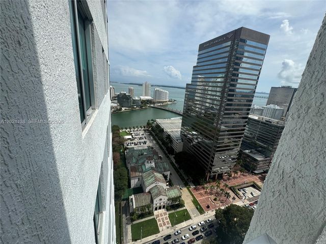 500 Brickell Ave 3204, Miami, FL 33131