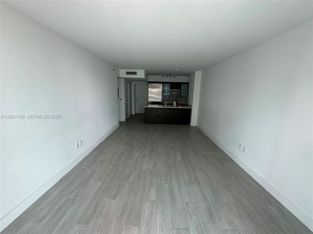 500 Brickell Ave 3204, Miami, FL 33131