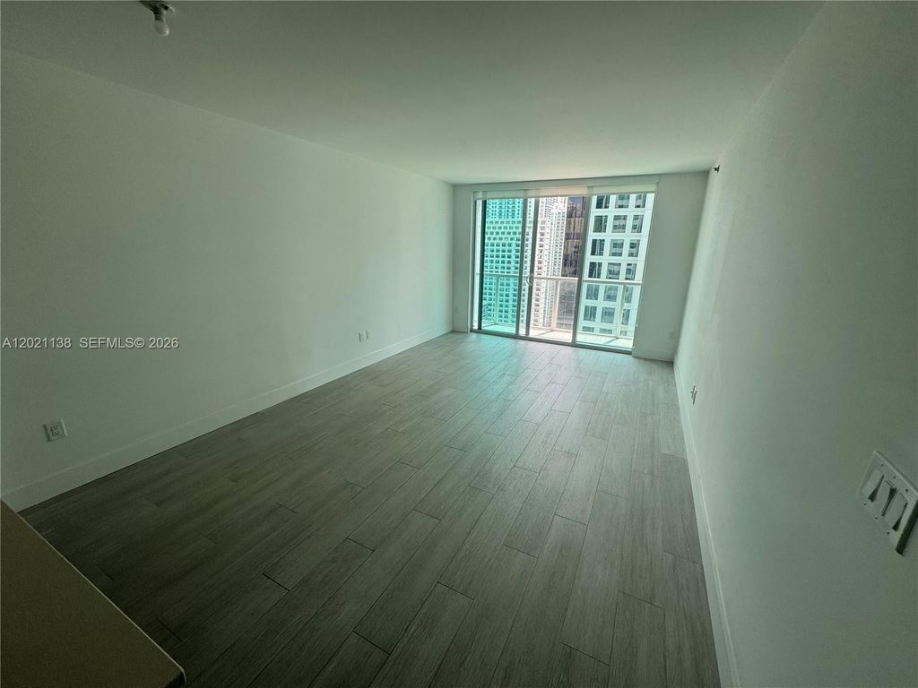 500 Brickell Ave 3204, Miami, FL 33131