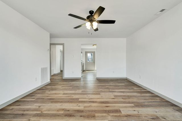 535 Wildwood Avenue SE, Cleveland, TN 37311