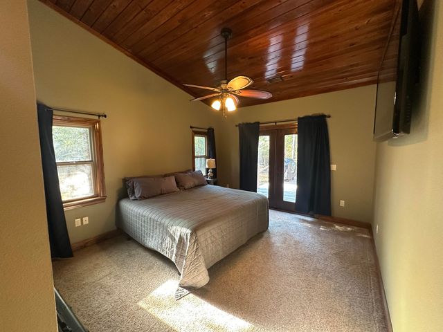 570 Little Mdw Way, Laurel Hill, FL 32567