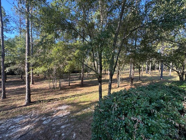 570 Little Mdw Way, Laurel Hill, FL 32567