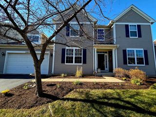 2409 Bluewater Drive, Wauconda, IL 60084
