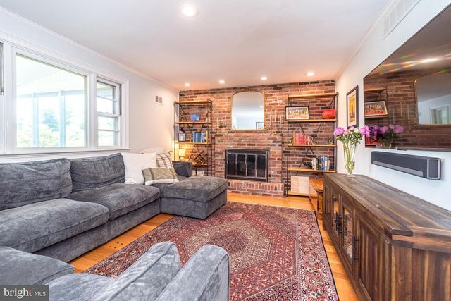 1440 JOEL DR, Ambler, PA 19002