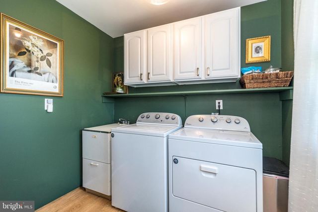 1440 JOEL DR, Ambler, PA 19002