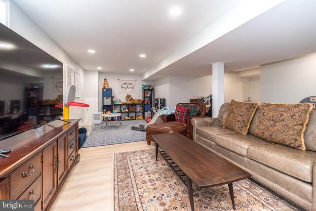 1440 JOEL DR, Ambler, PA 19002