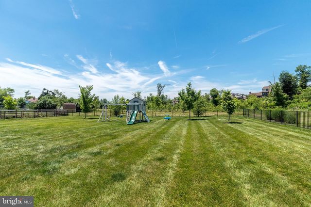 1440 JOEL DR, Ambler, PA 19002