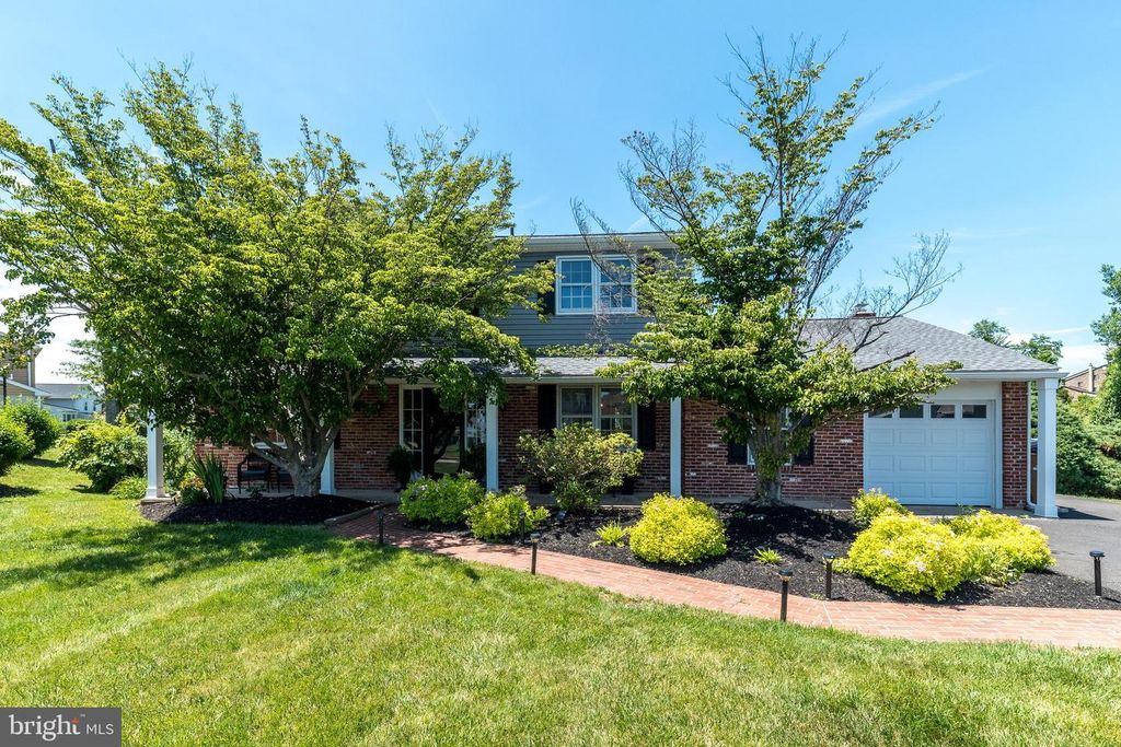 1440 JOEL DR, Ambler, PA 19002