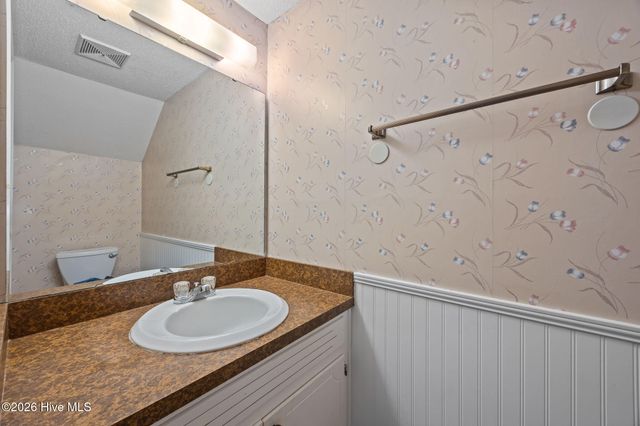 92 Quarterdeck Townes, New Bern, NC 28562