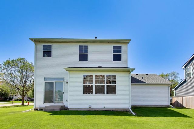 615 Paris Avenue, Oswego, IL 60543