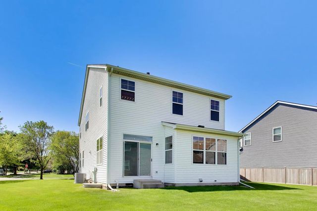 615 Paris Avenue, Oswego, IL 60543
