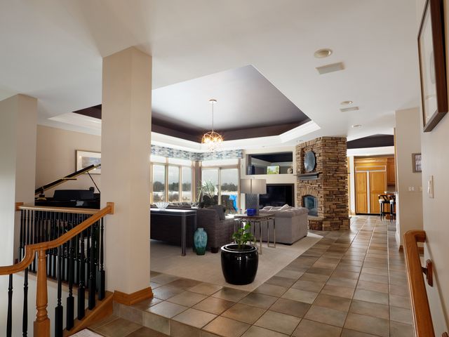 4205 Royal Fox Drive, St. Charles, IL 60174