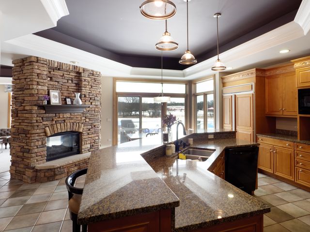 4205 Royal Fox Drive, St. Charles, IL 60174