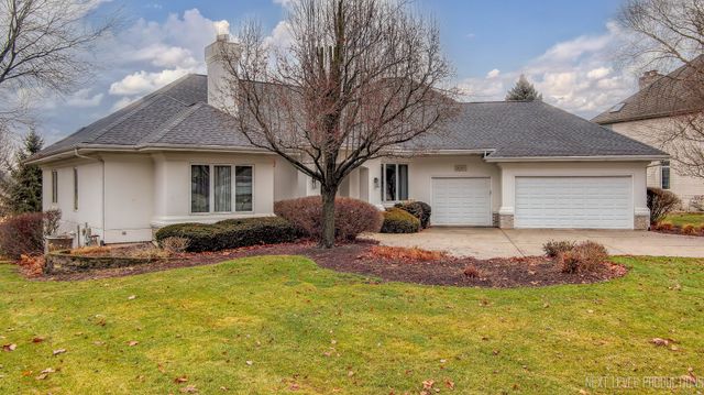 4205 Royal Fox Drive, St. Charles, IL 60174