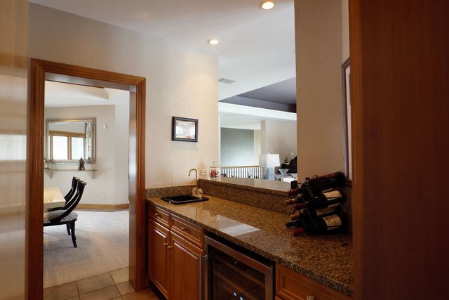 4205 Royal Fox Drive, St. Charles, IL 60174