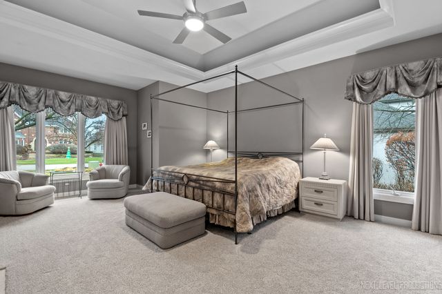 4205 Royal Fox Drive, St. Charles, IL 60174