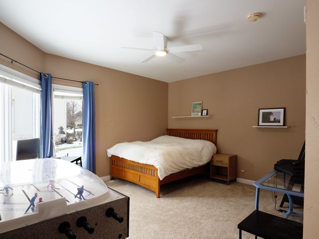 4205 Royal Fox Drive, St. Charles, IL 60174