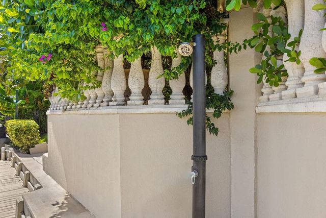 780 NE Orchid Bay Drive, Boca Raton, FL 33487