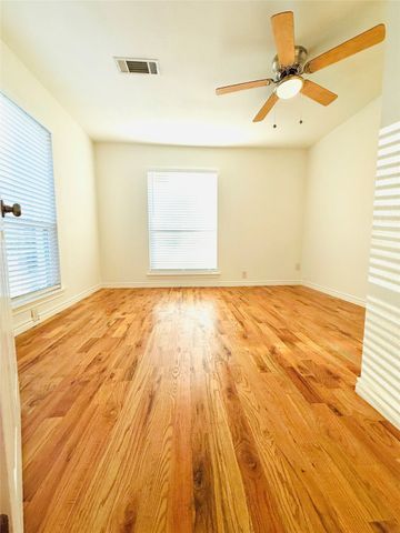 632 Peggs Street, Desoto, TX 75115