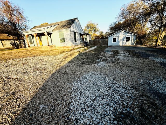 632 Peggs Street, Desoto, TX 75115