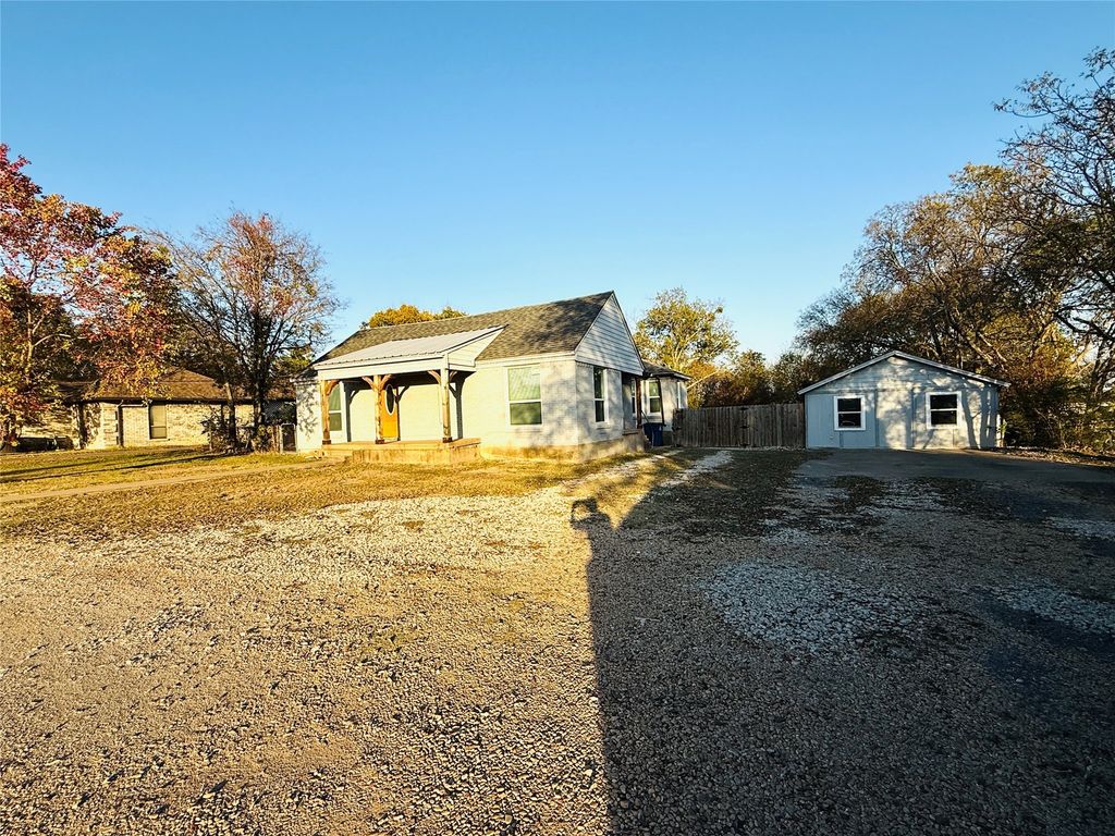 632 Peggs Street, Desoto, TX 75115