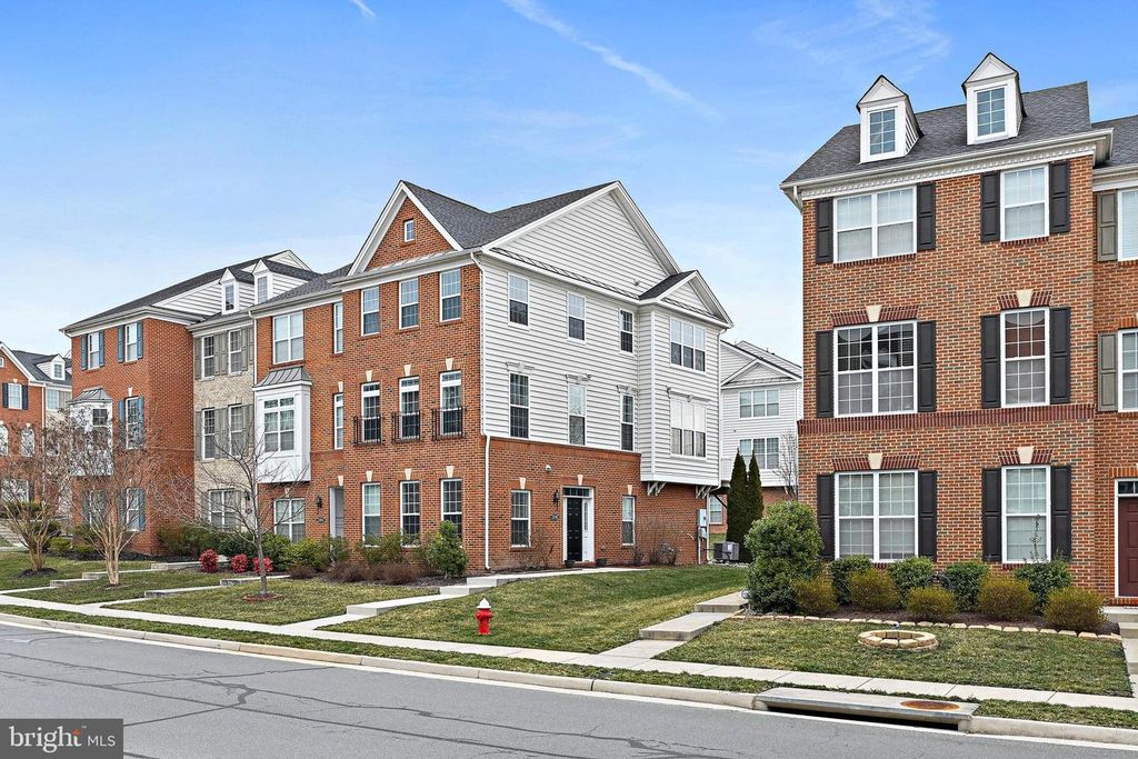 Image 1 of property listing at 23196 WRATHALL DR, Ashburn, VA 20148