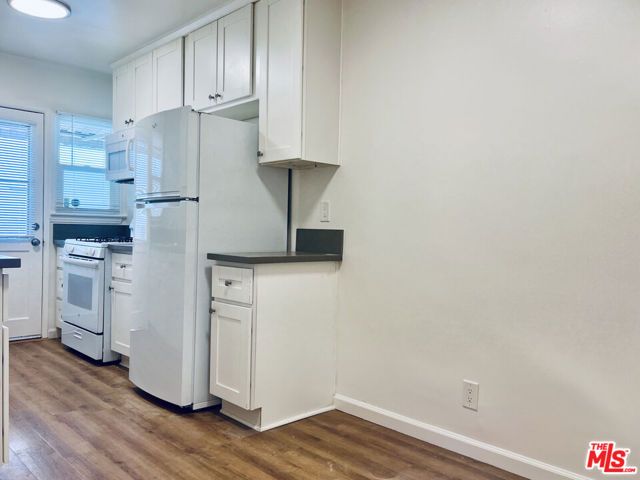 1837 N NORMANDIE Avenue 3, Los Angeles, CA 90027