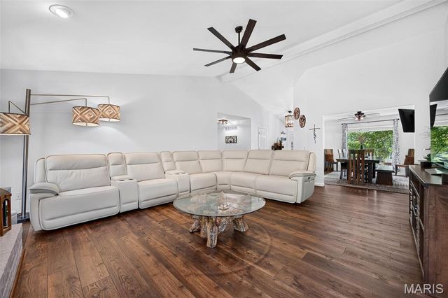1473 Shelby Point Drive, O'fallon, MO 63366