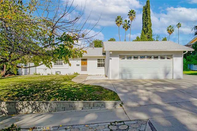 20751 Clark Street, Woodland Hills, CA 91367