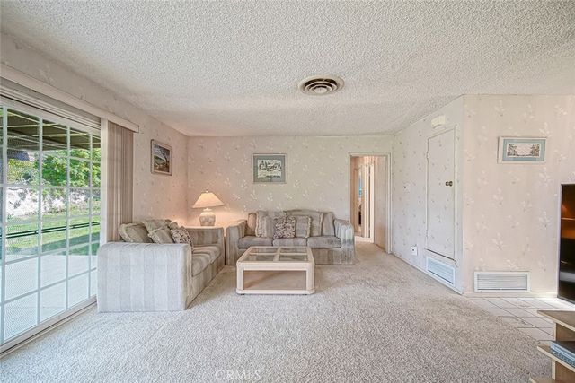 20751 Clark Street, Woodland Hills, CA 91367