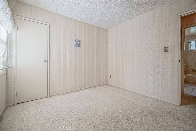 20751 Clark Street, Woodland Hills, CA 91367