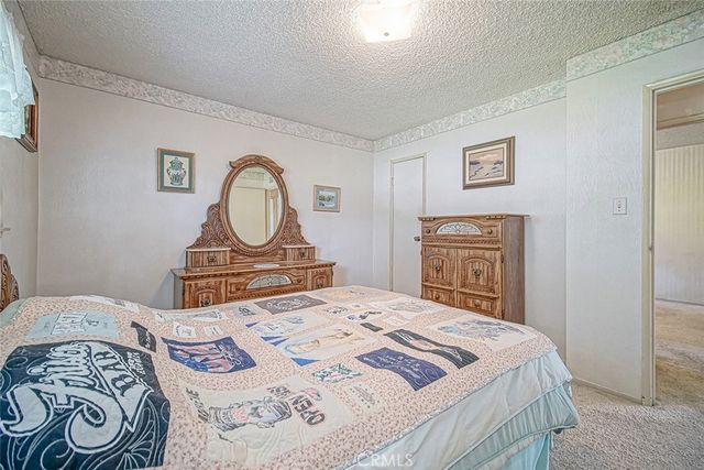 20751 Clark Street, Woodland Hills, CA 91367