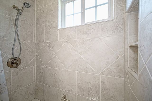 20751 Clark Street, Woodland Hills, CA 91367