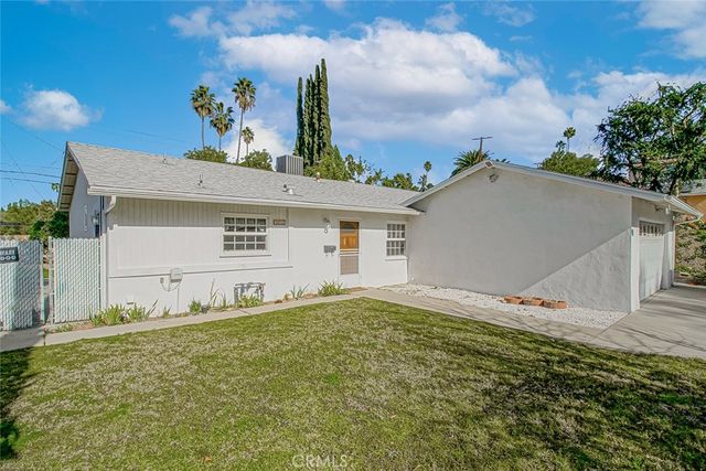 20751 Clark Street, Woodland Hills, CA 91367