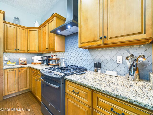 75610 EDWARDS Road, Yulee, FL 32097