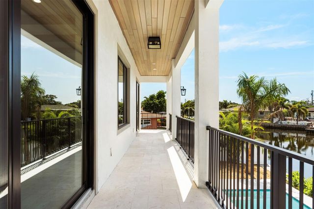 1482 51ST AVENUE NE, St Petersburg, FL 33703