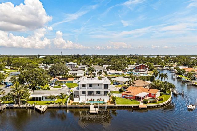 1482 51ST AVENUE NE, St Petersburg, FL 33703