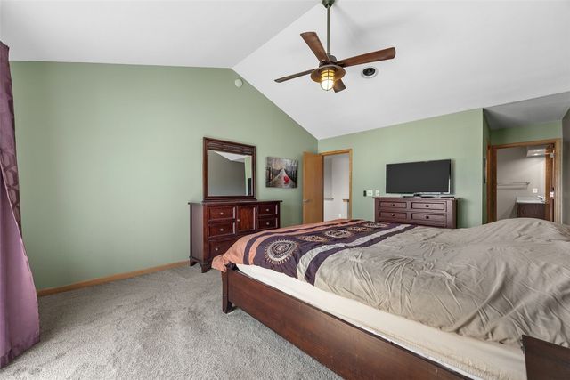 7219 Rock Wood Drive SW, Cedar Rapids, IA 52404