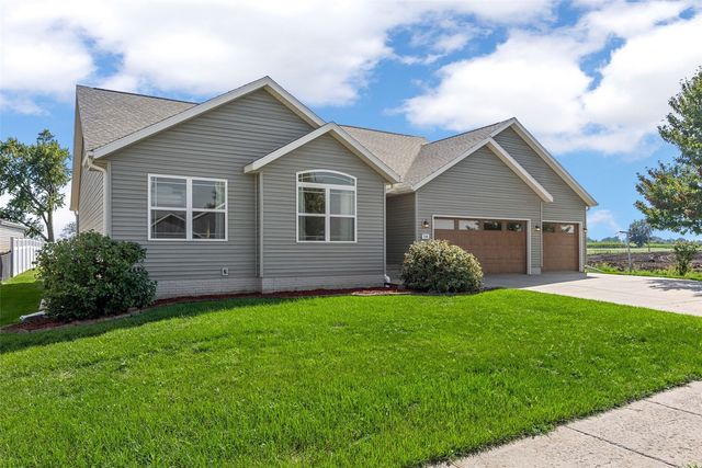 7219 Rock Wood Drive SW, Cedar Rapids, IA 52404