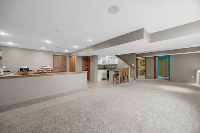 7219 Rock Wood Drive SW, Cedar Rapids, IA 52404