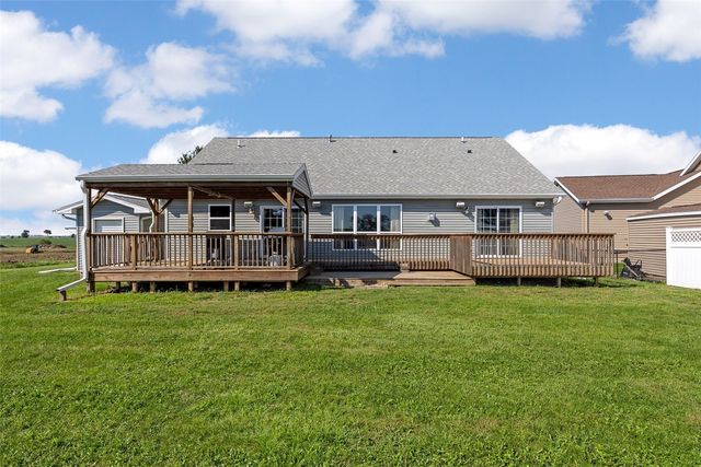 7219 Rock Wood Drive SW, Cedar Rapids, IA 52404