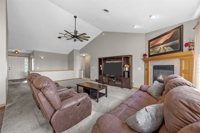 7219 Rock Wood Drive SW, Cedar Rapids, IA 52404