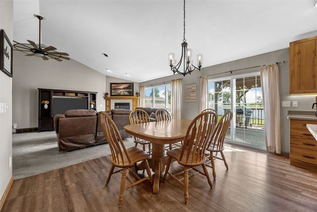 7219 Rock Wood Drive SW, Cedar Rapids, IA 52404