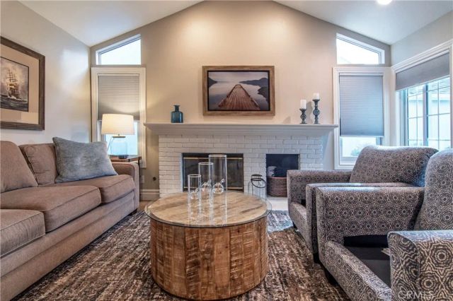 22076 Tobarra, Mission Viejo, CA 92692