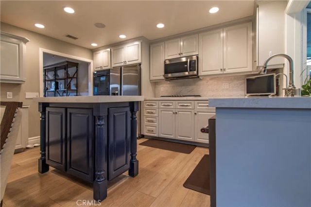 22076 Tobarra, Mission Viejo, CA 92692